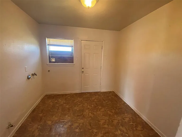 9414 Heno St #7 — Photo 5