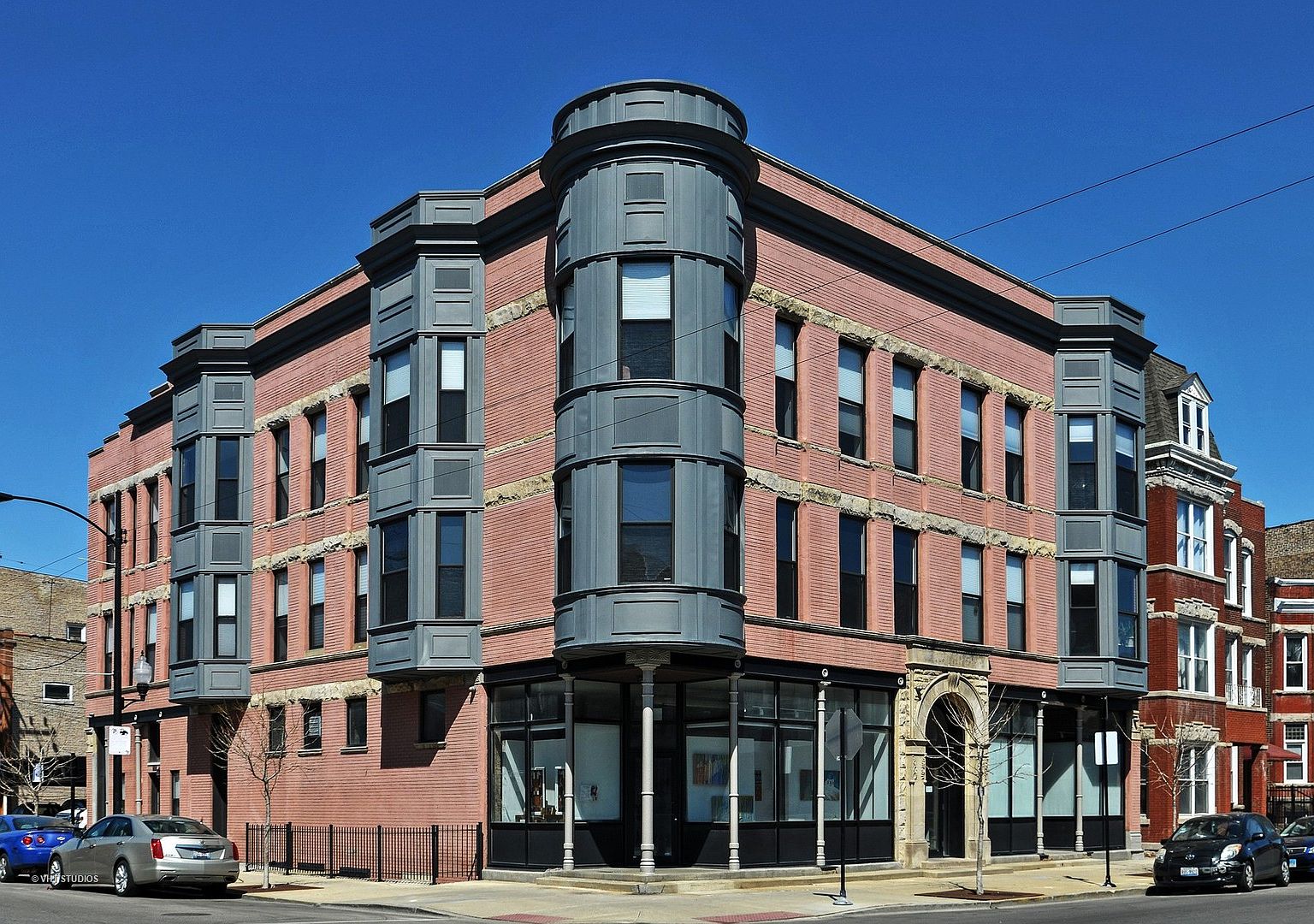 2354 S Oakley Ave APT 3C, Chicago, IL 60608 | Zillow