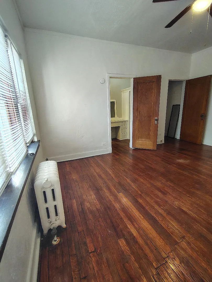 Devonshire Apartments at 1107 Pennsylvania St — Photo 4