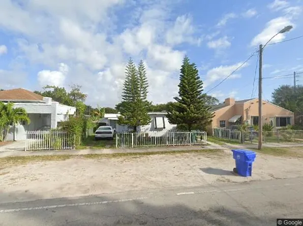 335 NW 46th St #1C, Miami, FL 33127
