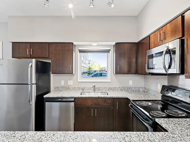 Spectrum Apartments & Townhomes — Photo 107