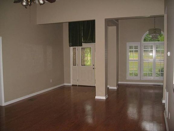 Living Rm  -  Dining Rm
