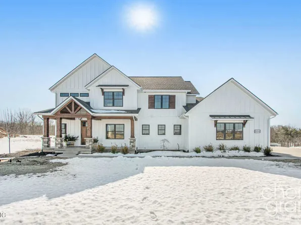 5781 Analise Ln NE #37, Ada, MI 49301