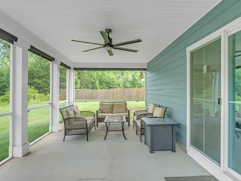 2107 Bluet Dr — Photo 38