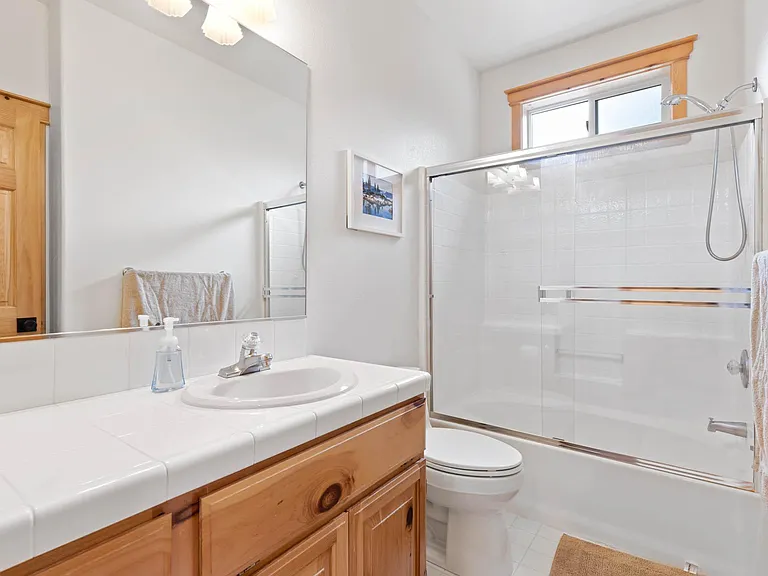 13295 Hansel Ave — Photo 16