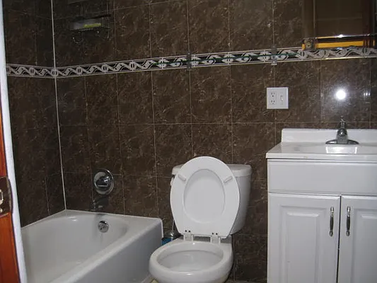 Rented by Alexiou Realty | media 12