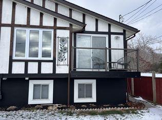 106 AA Wellington Main St, Prince Edward County, ON K0K3L0