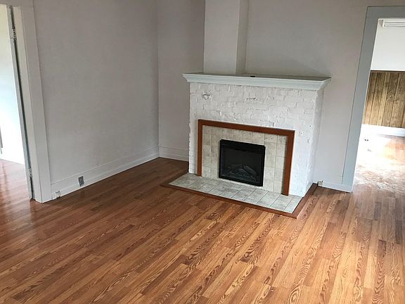 2nd image of 106 2nd St S