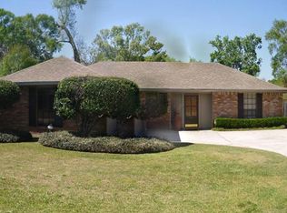 5818 Cedar Creek Dr, Baton Rouge, LA 70817