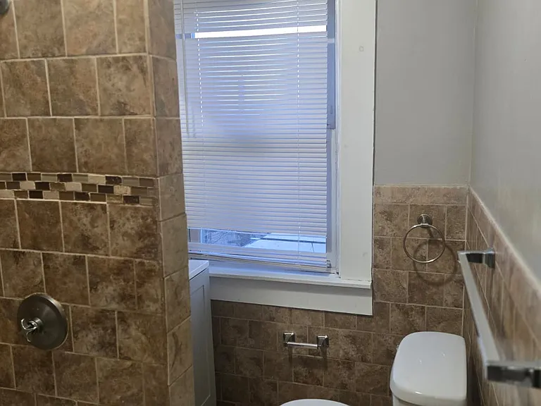 144-146 Mapes Ave #3 — Photo 12