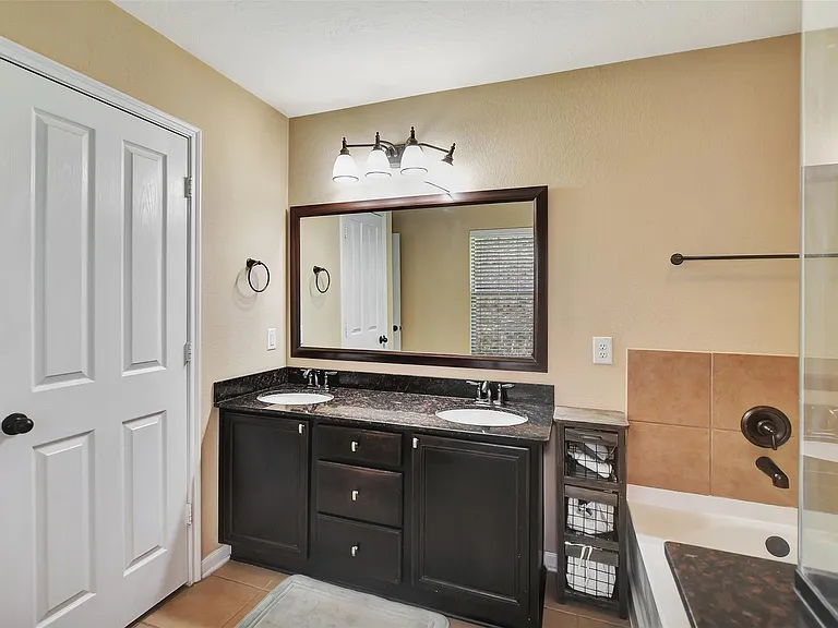 9706 Lockhart Reach Ln — Photo 15