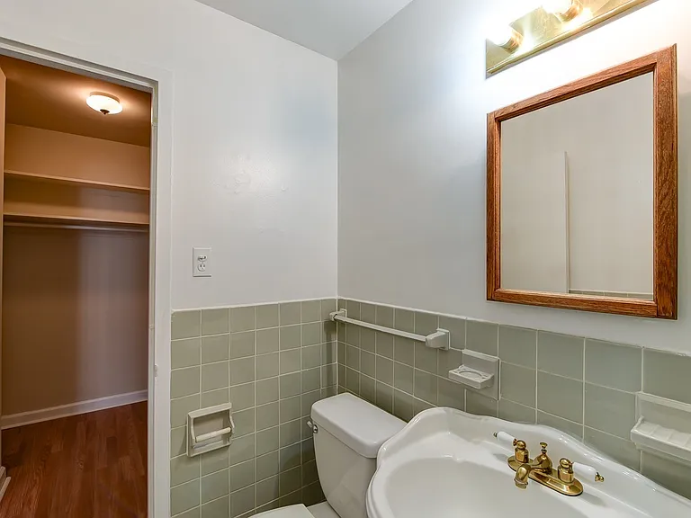 1121 Arlington Blvd #638 — Photo 21