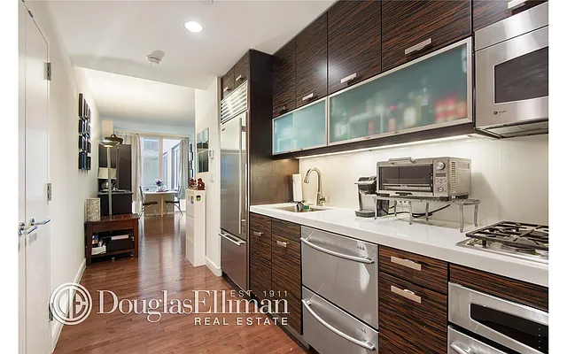Rented by Douglas Elliman | media 26