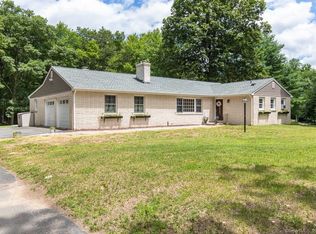 102 Russell Rd, Bethany, CT 06524