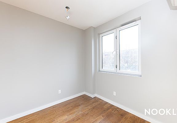 3rd image of 13 Garden Pl #2E
