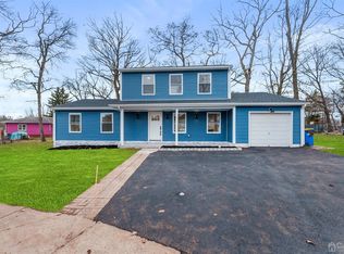 4 Tall Oaks Rd, Somerset, NJ 08873