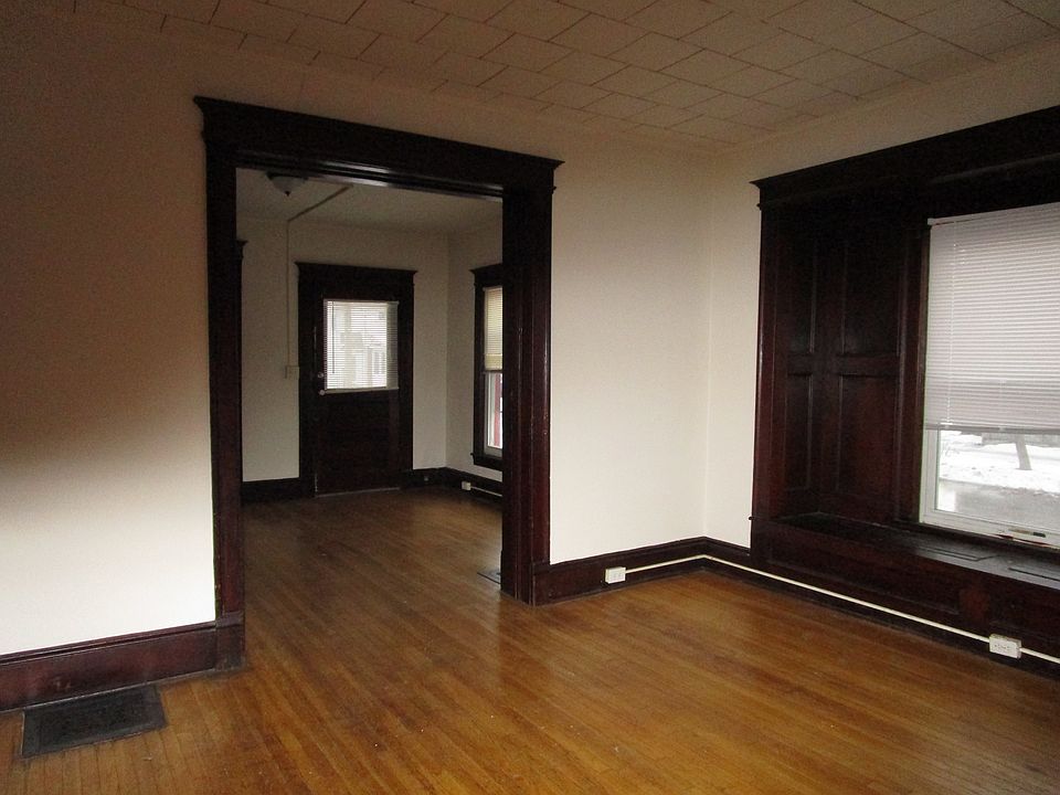 1st image of 114-116 Park Pl