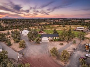 1185 NW 35th St, Redmond, OR 97756