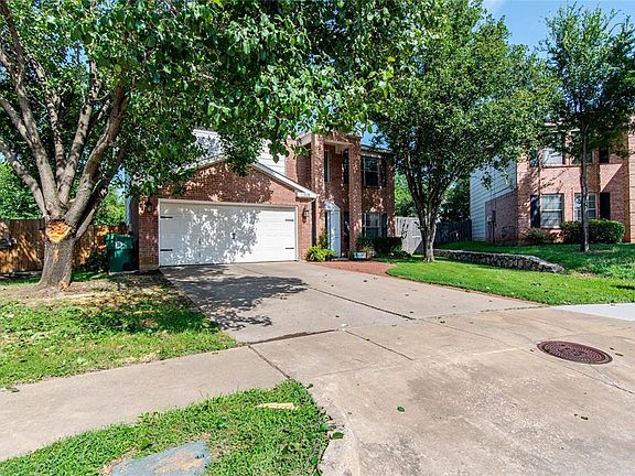 3rd image of 3328 Bent Creek Dr