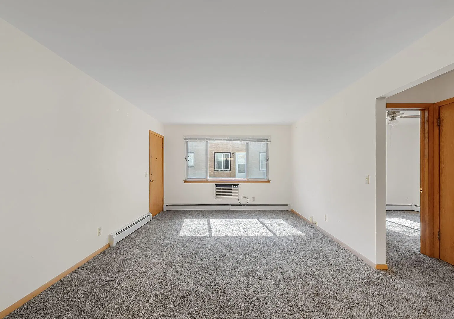 2409 Brentwood Pkwy — Photo 2