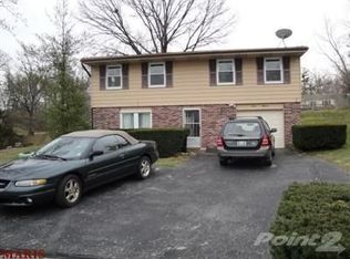 700 Chantilly Ct, Ballwin, MO