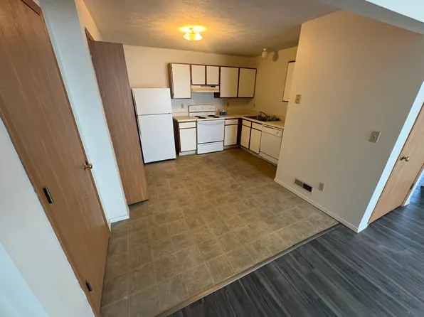 1061 Minns Dr #3, Machesney Park, IL 61115