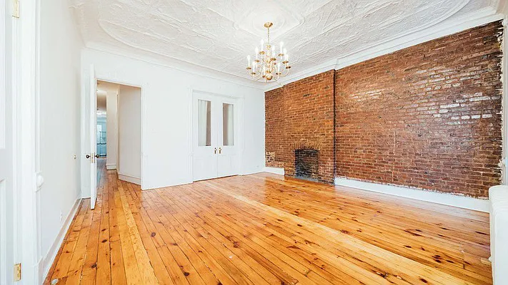 Rented by Compass | media 28