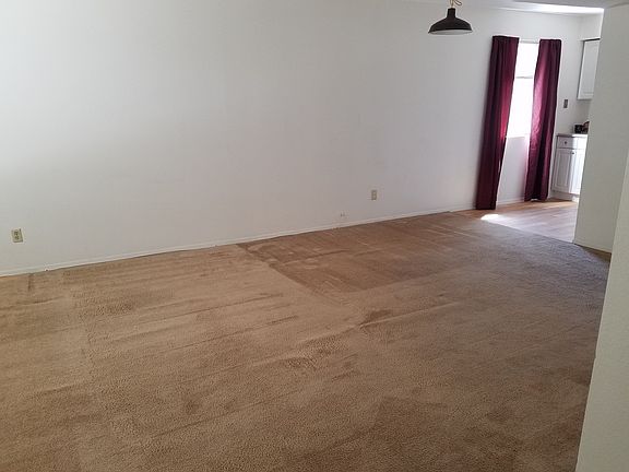 4th image of 4247 E North St