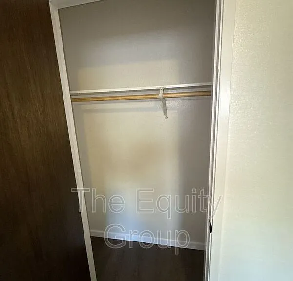 1861 Emma Lee Ln — Photo 12