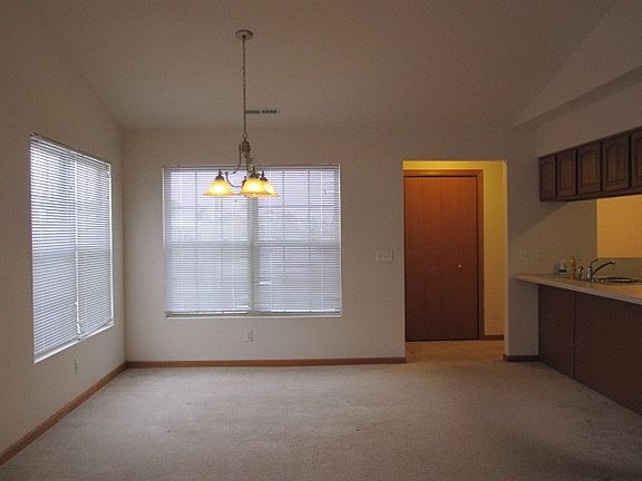 2nd image of 952 Buckingham Dr #952