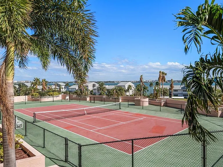 1310 Gulf Blvd #10B — Photo 38