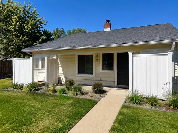 514 Harrell St, Blacksburg, VA 24060