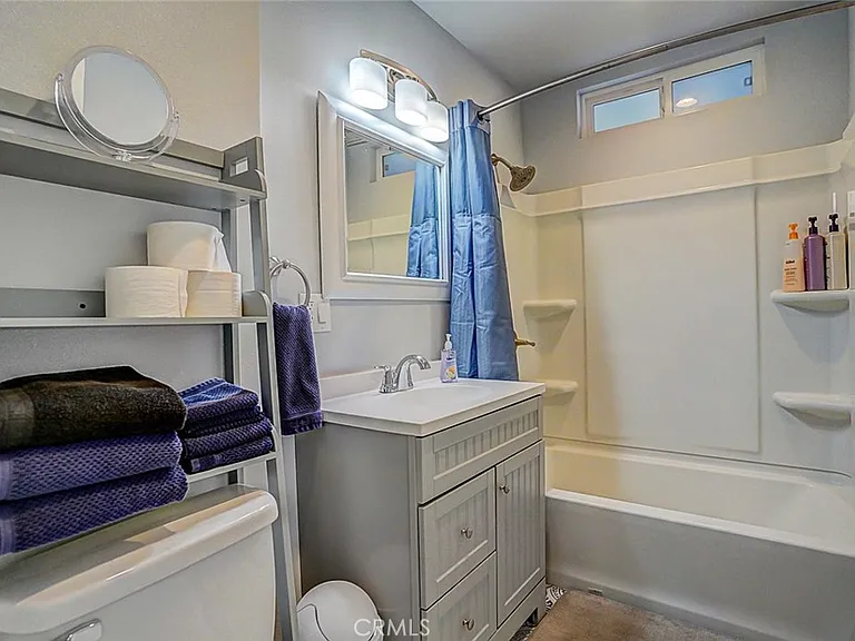 4909 W 117th St — Photo 24