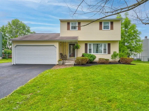 5323 Amalfi Dr, Clay, NY 13041