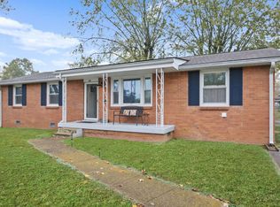 513 Woodbury Dr, Clarksville, TN 37042