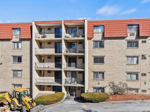 157 Franklin St APT C7, Stoneham, MA 02180