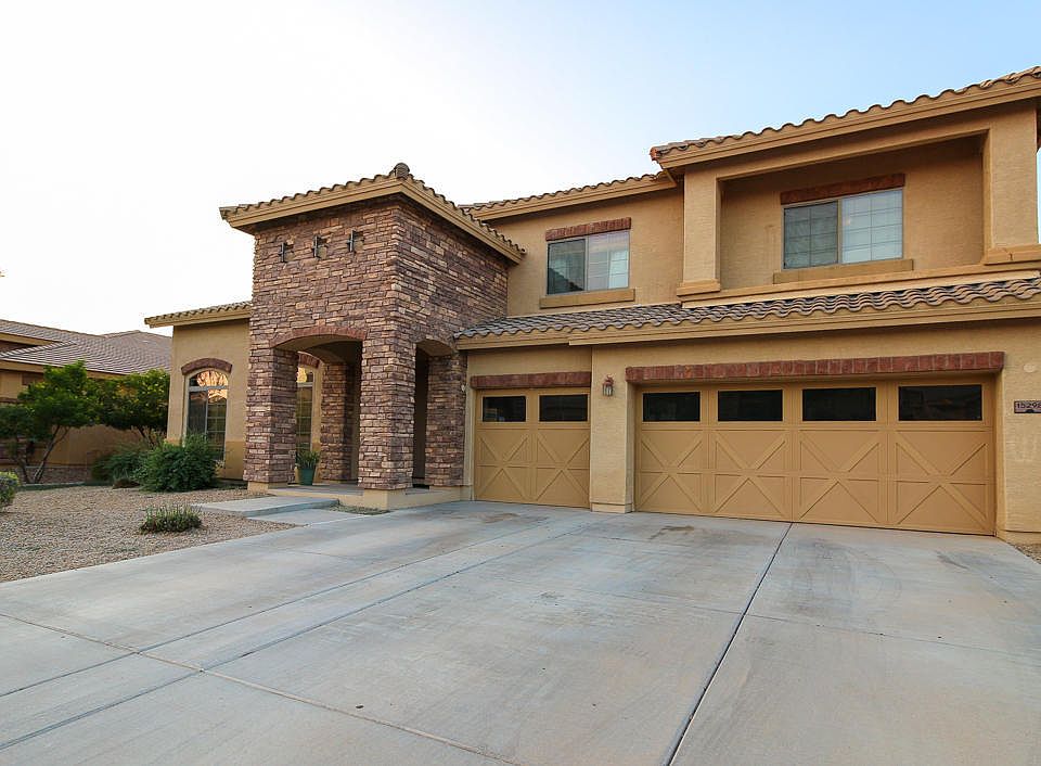 1st image of 15298 W Sells Dr