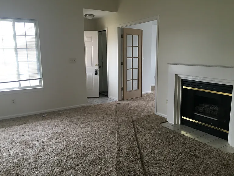 27121 Antonio Dr — Photo 7