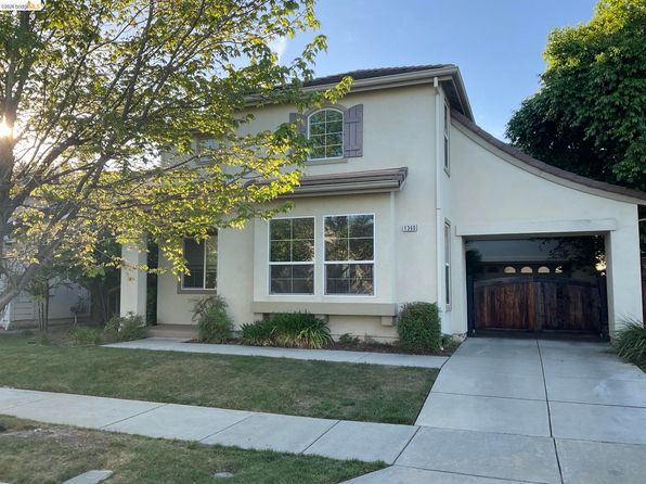 1360 Tiffany Dr