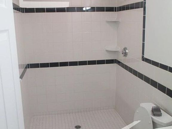 4th image of 49 Westland Ave #1