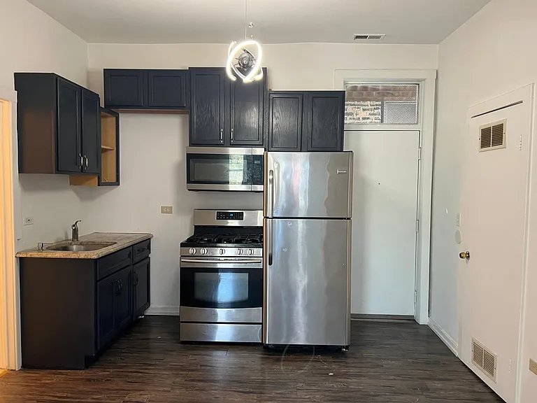3213 W Beach Ave #2B — Photo 9