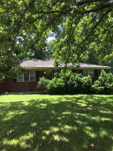 37 Flag Rd, Little Rock, AR, 72205