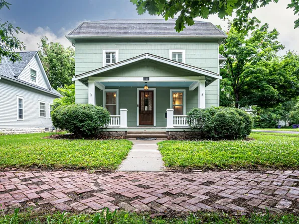 731 Osage St, Manhattan, KS 66502