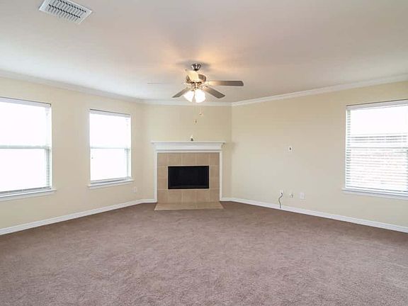 4th image of 937 Jodie Dr