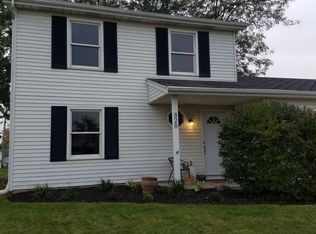 828 Larch Ln, Fort Wayne, IN 46825