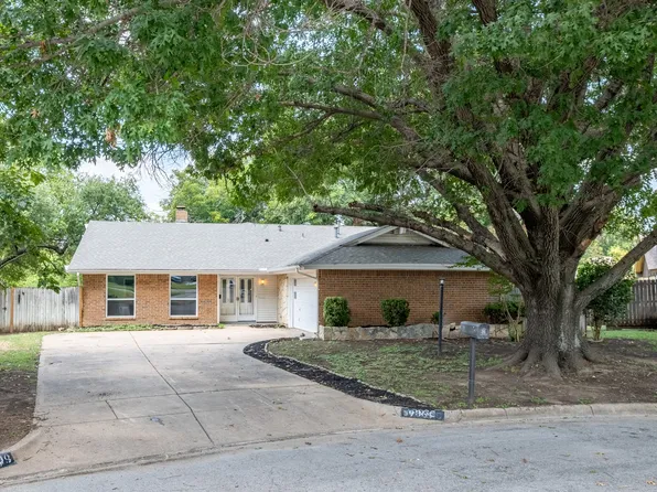9009 Tioga Ct, Fort Worth, TX 76116