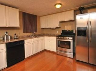 8742 S Kolmar Ave, Hometown, IL 60456