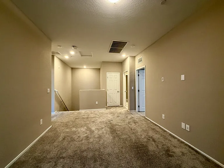 4536 Lafontaine Ct #1080 — Photo 25