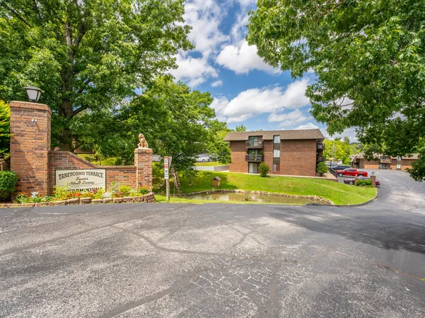 110 Wilshire Drive #1 BLDG 110, Hollister, MO 65672