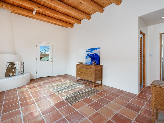4th image of 4556 Calle Blanca